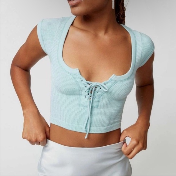 UO Out from Under knockout seamless lace-up top in sky blue - Picture 2 of 4